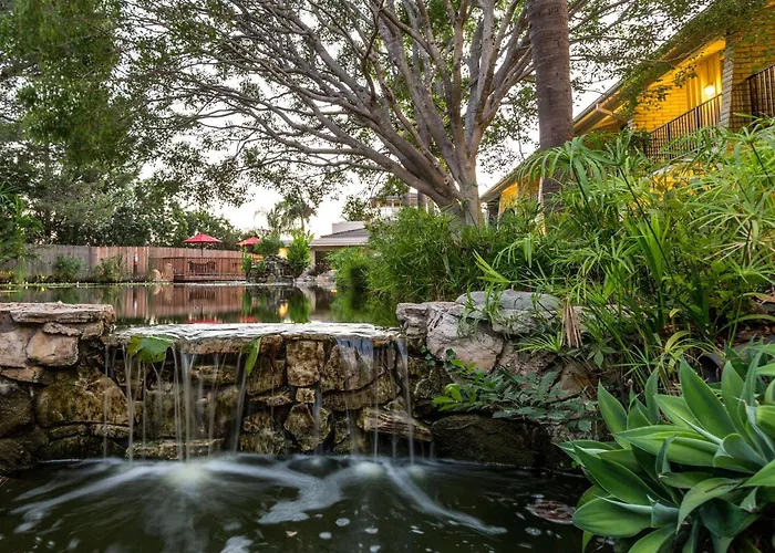 Ramada By Wyndham Santa Barbara