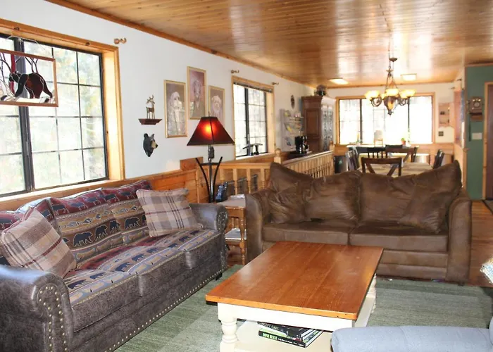 The Old Bear Bnb