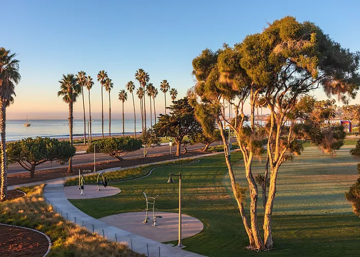 Pet Friendly hotel: Santa Barbara Inn