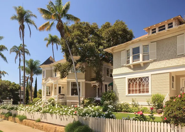 Cheshire Cat Inn & Cottages